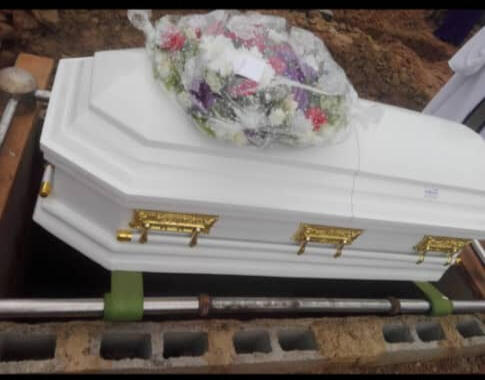 GET AFFORDABLE AND DURABLE HARDWOOD CASKETS ANS COFFINS HERE